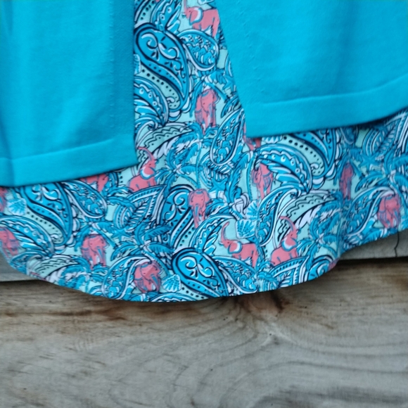 🆕Crown & Ivy Sweater Top Gold Buttons Solid Top Floral Bottom Small NWOT - Picture 8 of 12